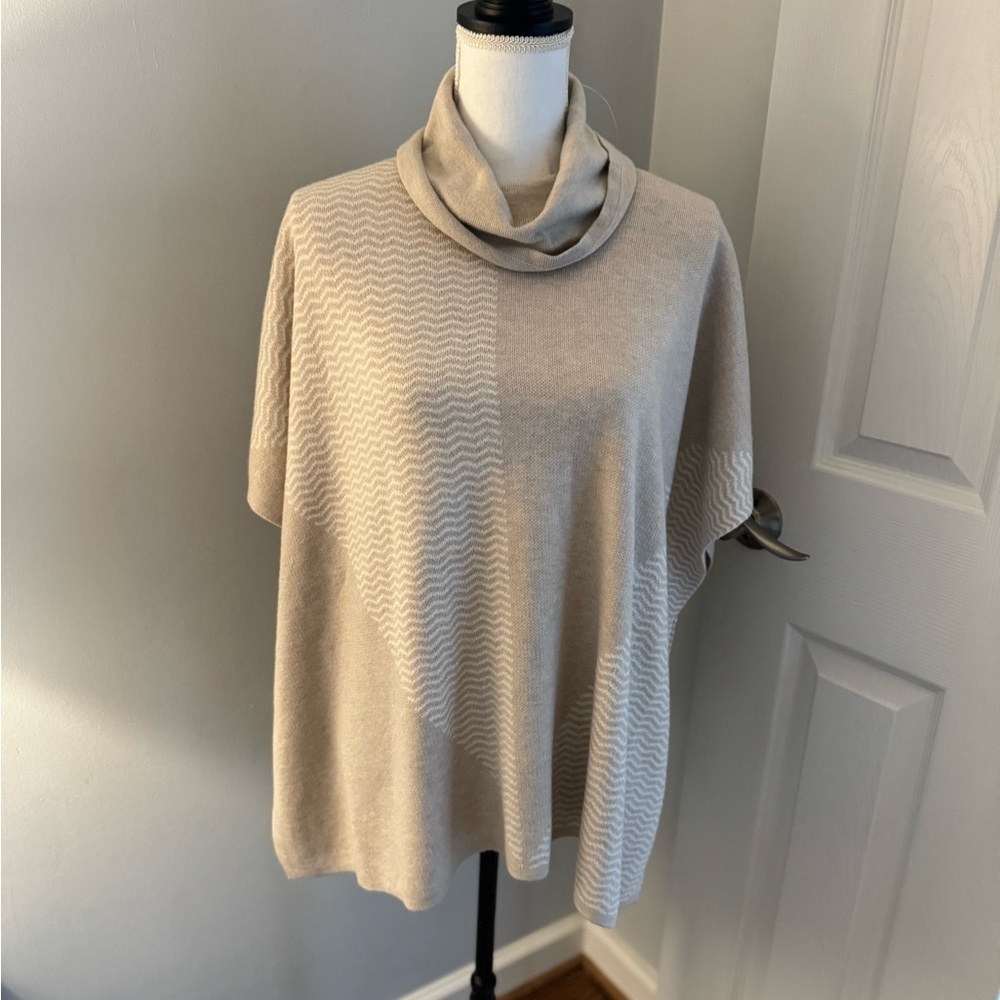 NWT Chico's Neitral beiges Mock-Neck Poncho S/M